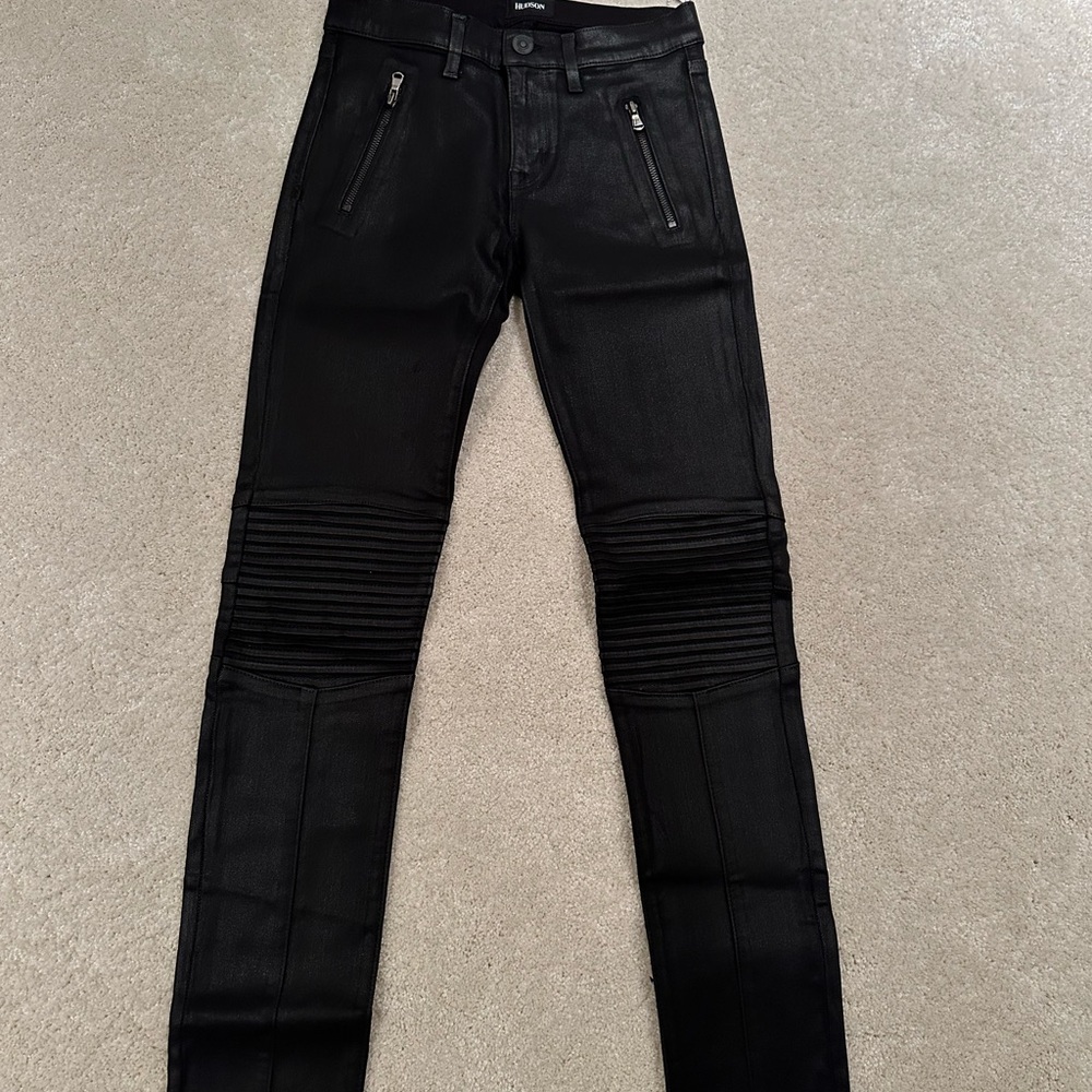 New woman’s Hudson skinny jeans moto 26